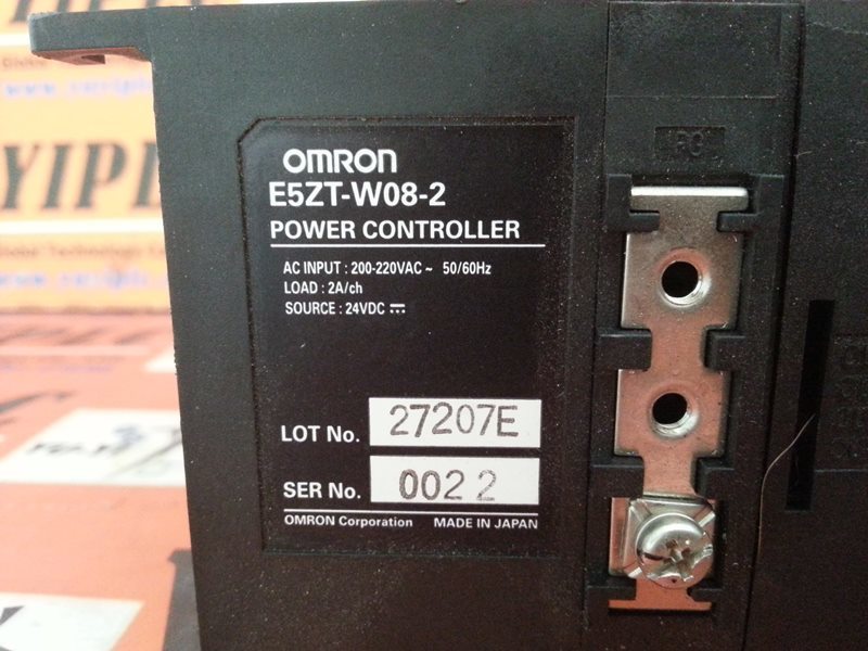 OMRON E5ZTW082 POWER CONTROLLER 裕益科技自動化設備可程式編碼器PLC分散式控制系統DCS